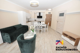 Przestronna Kawalerka 40 M2 W Apartamentowcu